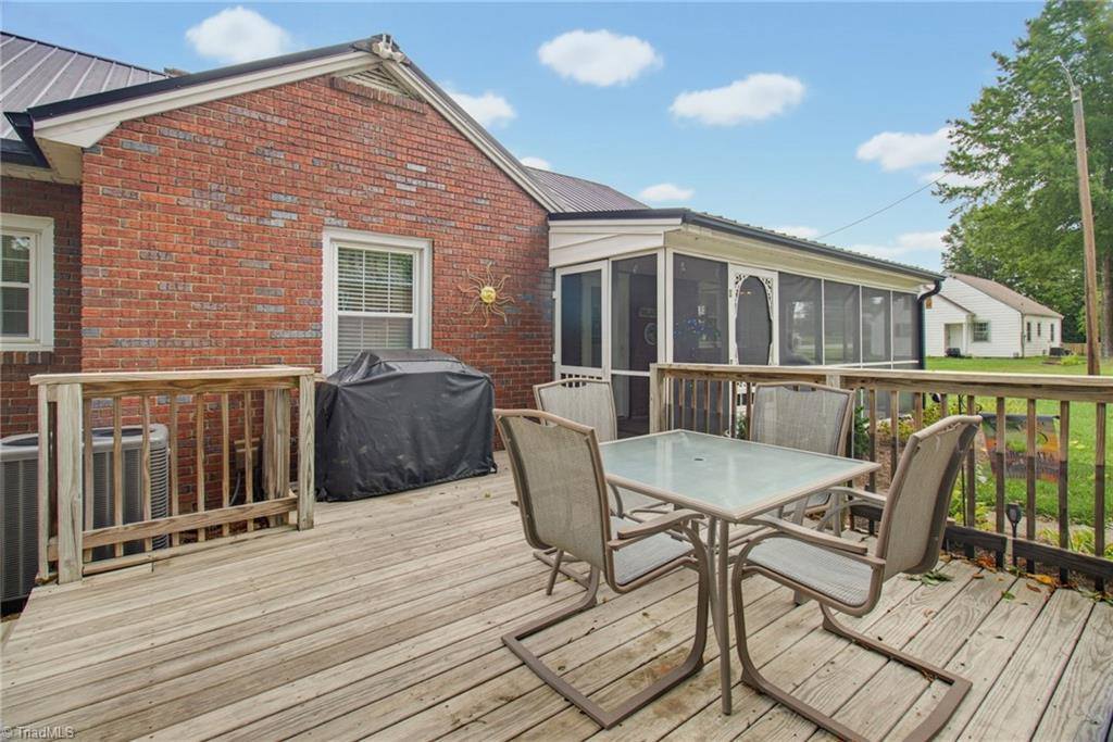 4264 High Point Road, Winston-Salem, NC 27107