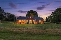4264 High Point Road, Winston-Salem, NC 27107