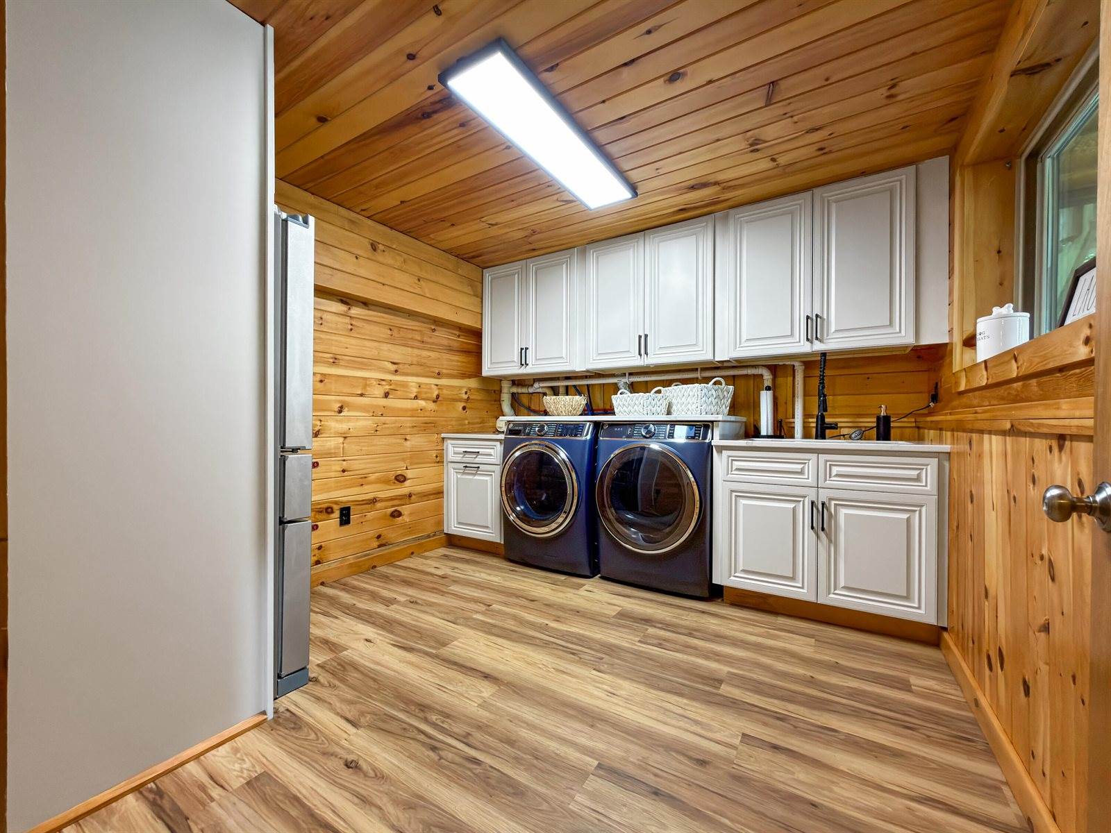 94 Roosevelt Road, Island Falls, ME 04747