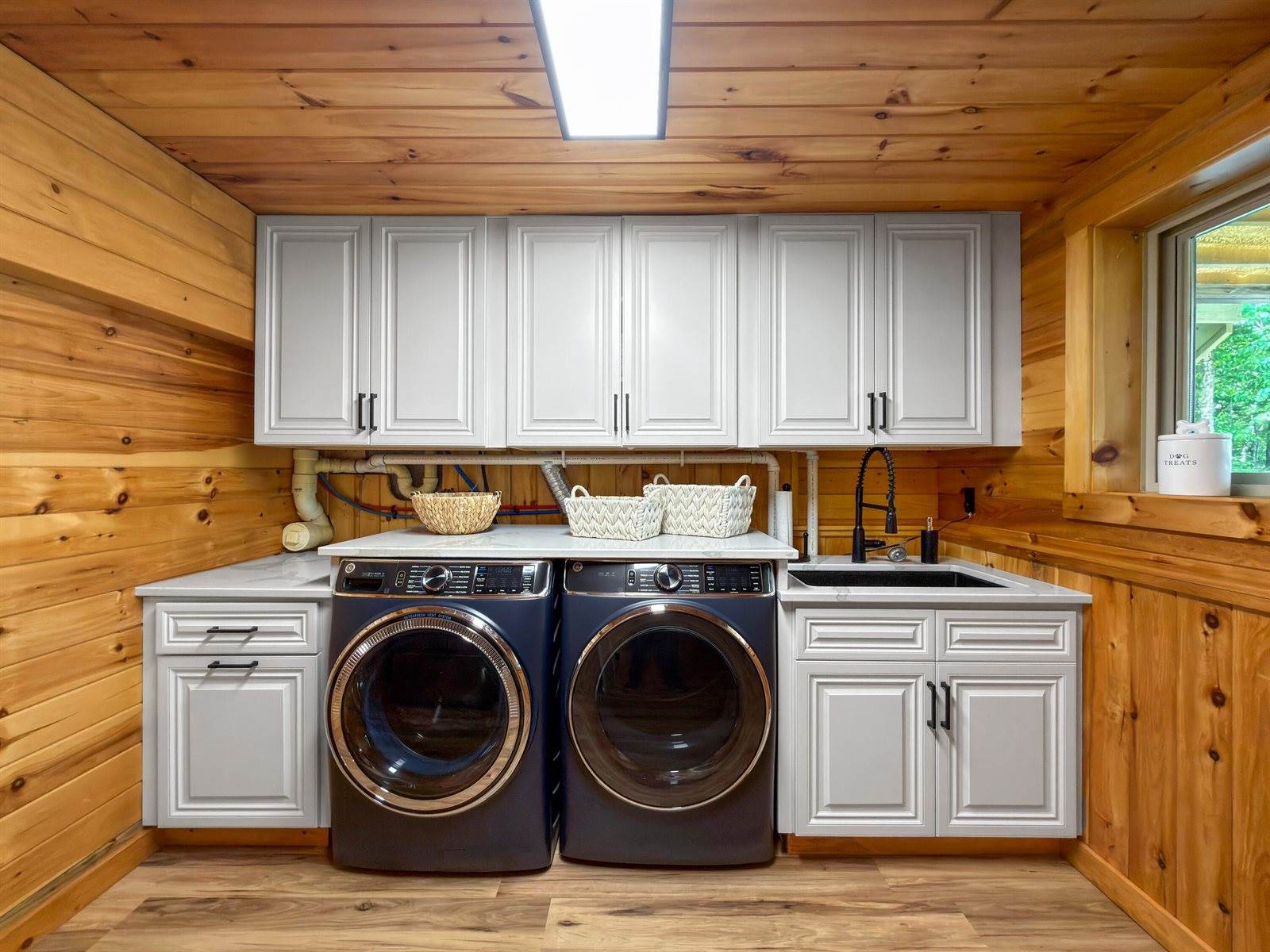 94 Roosevelt Road, Island Falls, ME 04747