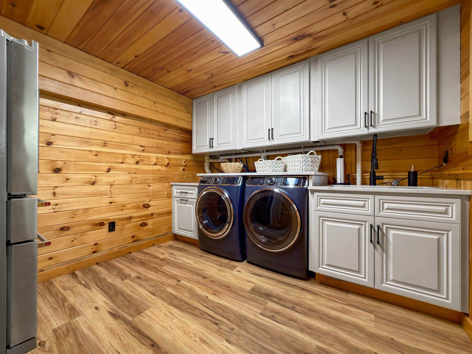 94 Roosevelt Road, Island Falls, ME 04747