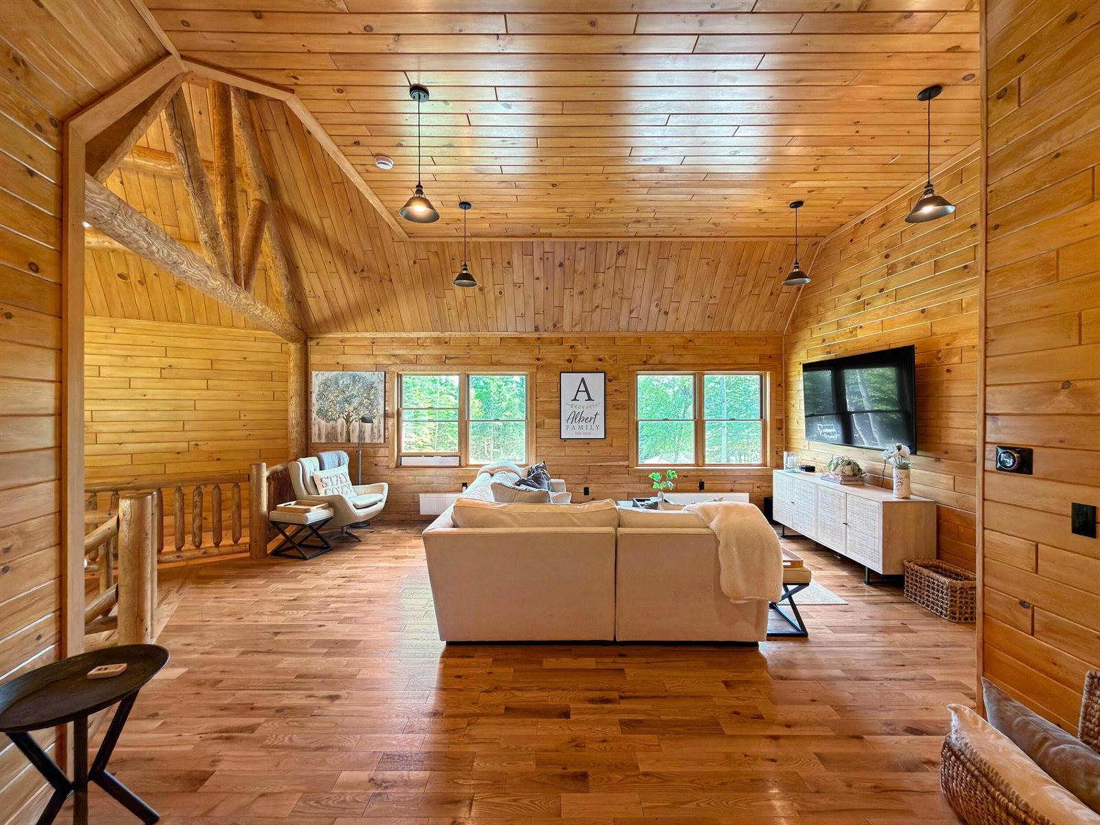 94 Roosevelt Road, Island Falls, ME 04747