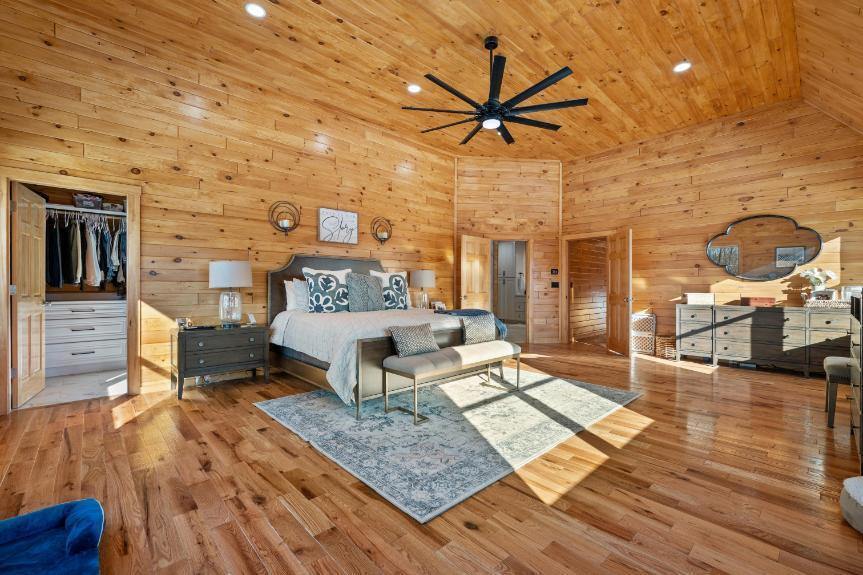 94 Roosevelt Road, Island Falls, ME 04747
