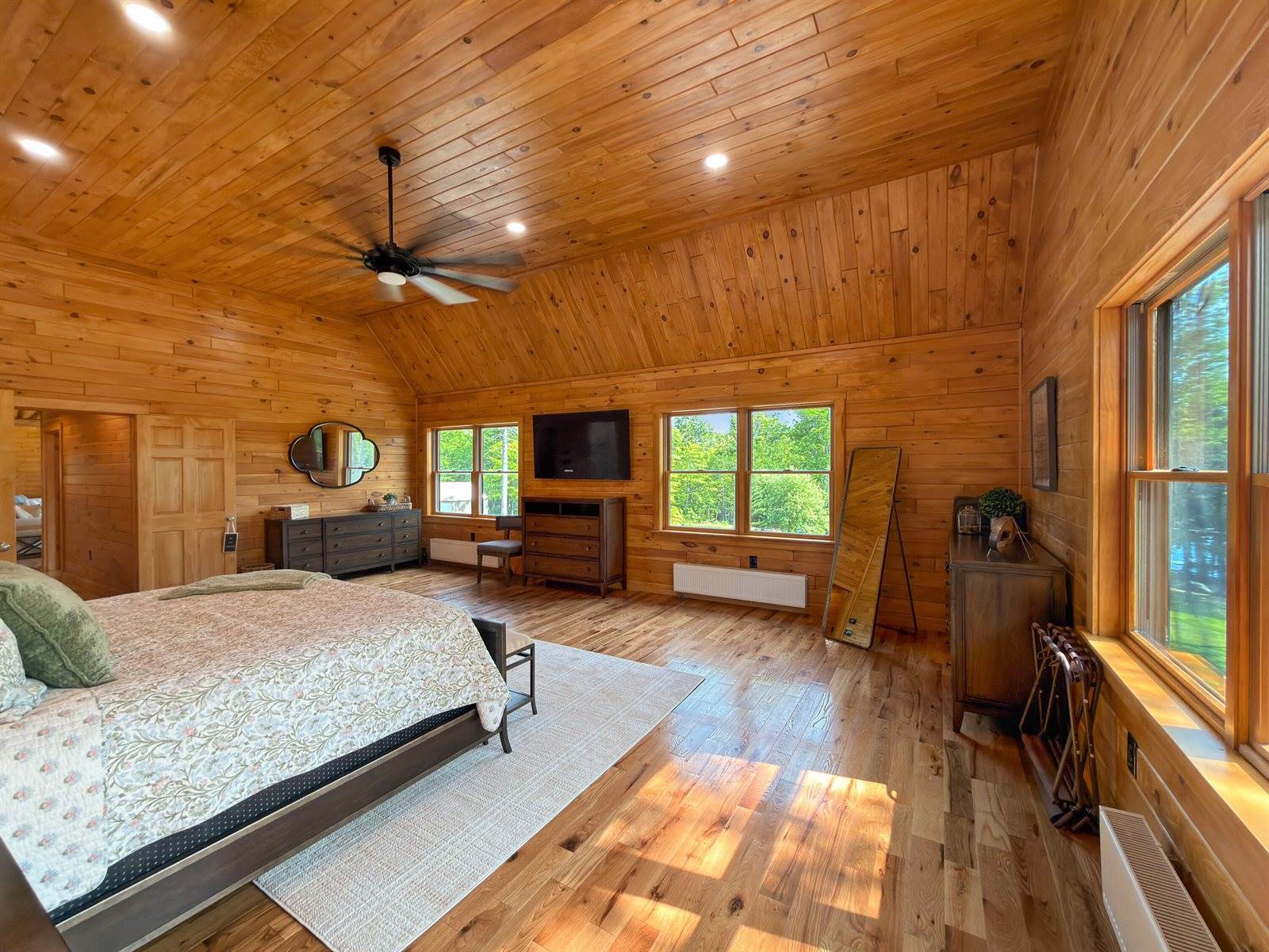 94 Roosevelt Road, Island Falls, ME 04747