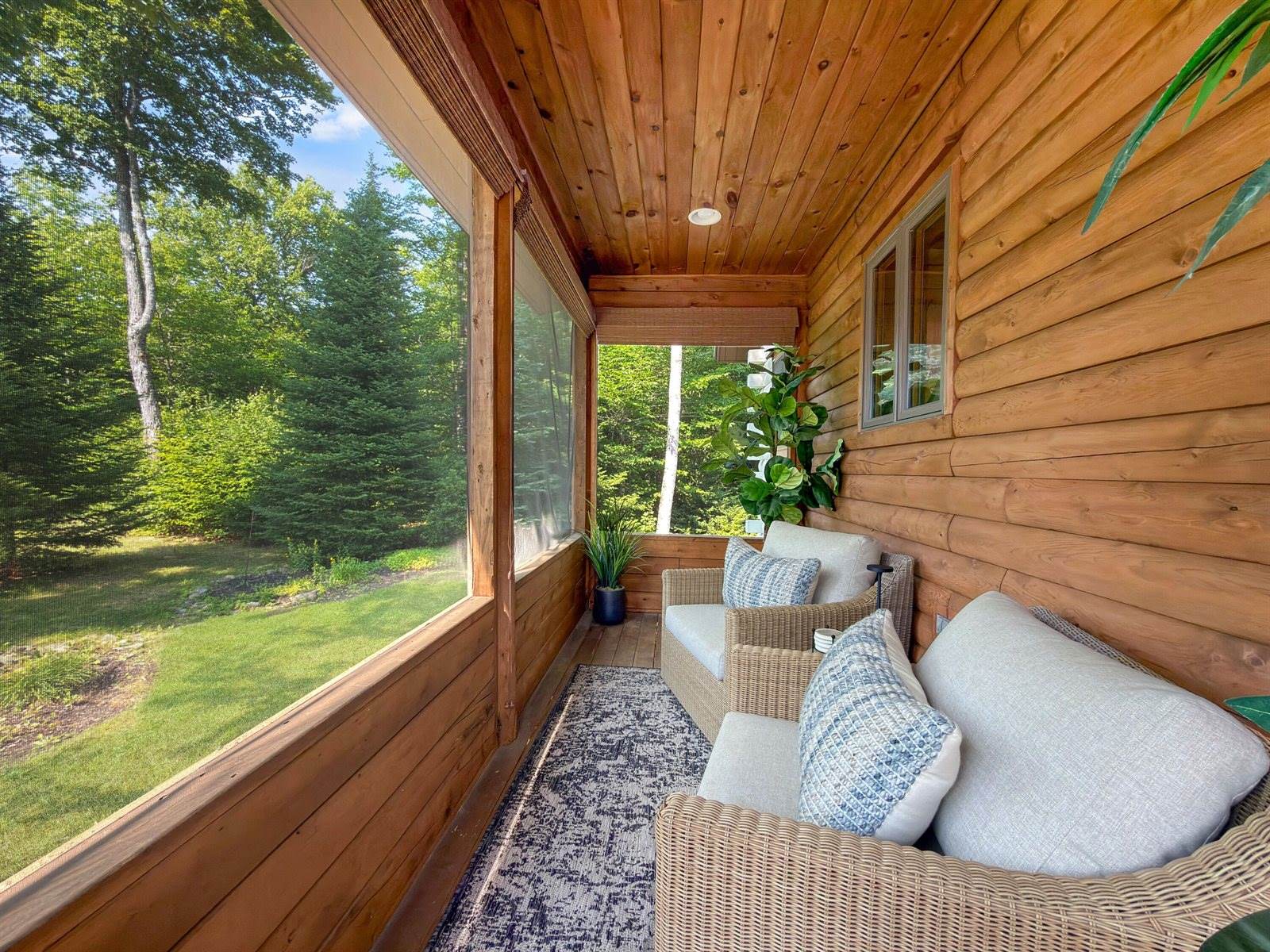 94 Roosevelt Road, Island Falls, ME 04747