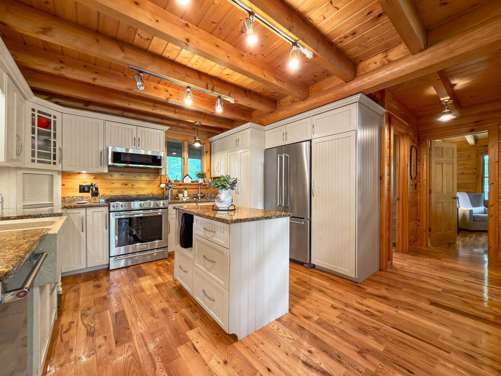 94 Roosevelt Road, Island Falls, ME 04747