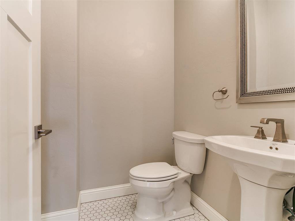 624 Frisco Ridge Road, Yukon, OK 73099