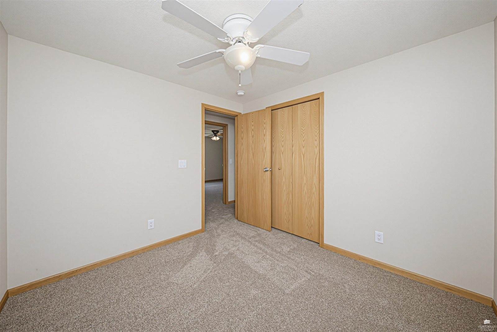 612 Jerry Drive, Grandview Plaza, KS 66441