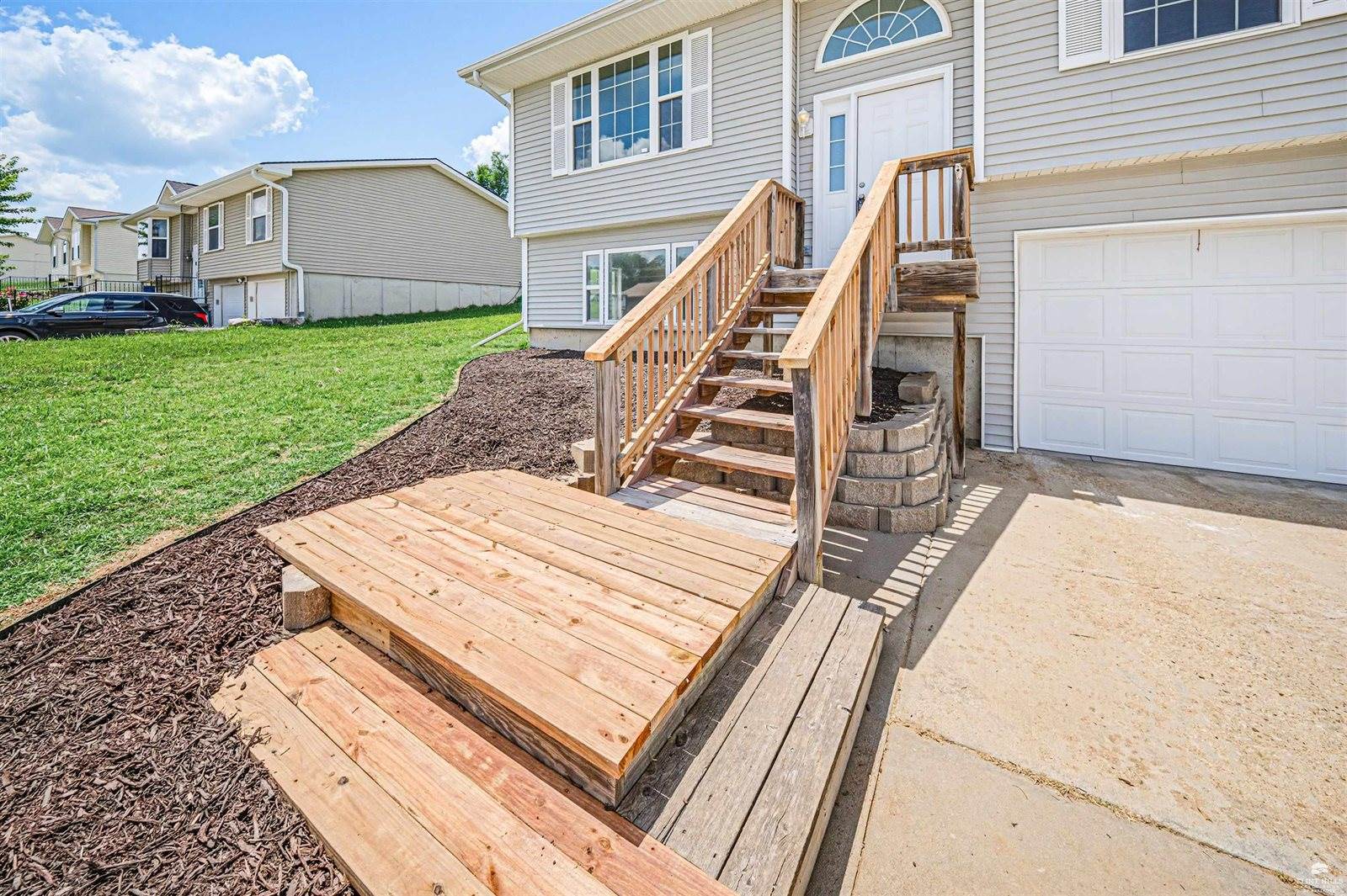 612 Jerry Drive, Grandview Plaza, KS 66441
