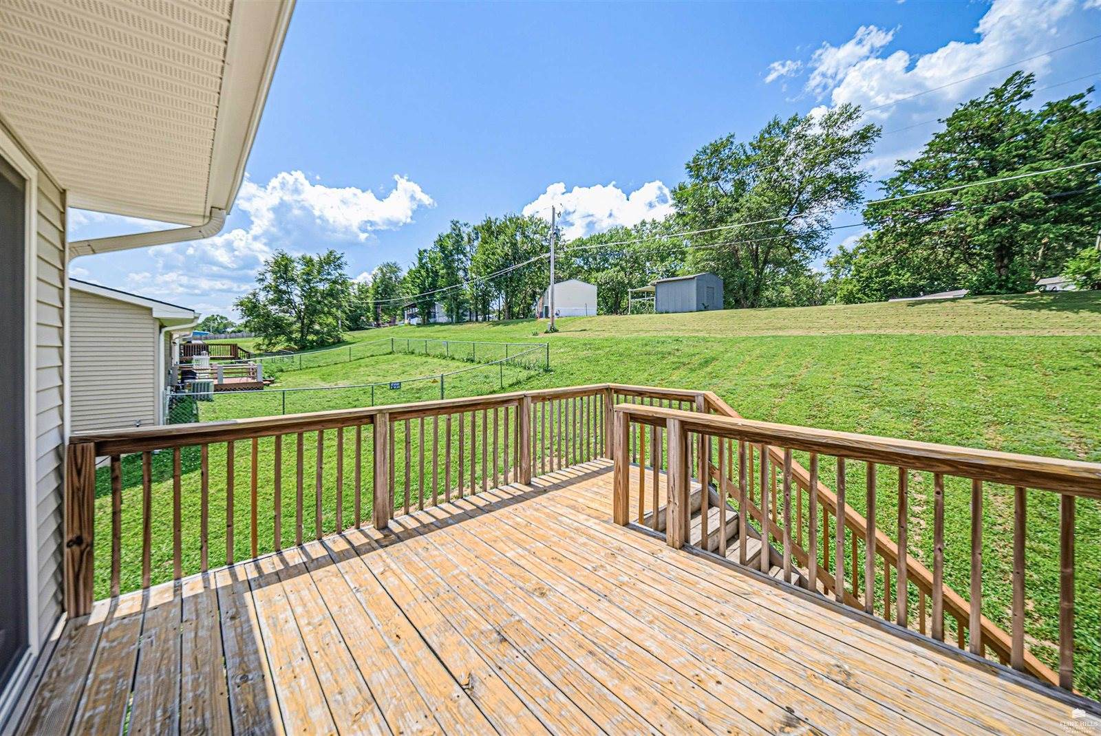 612 Jerry Drive, Grandview Plaza, KS 66441
