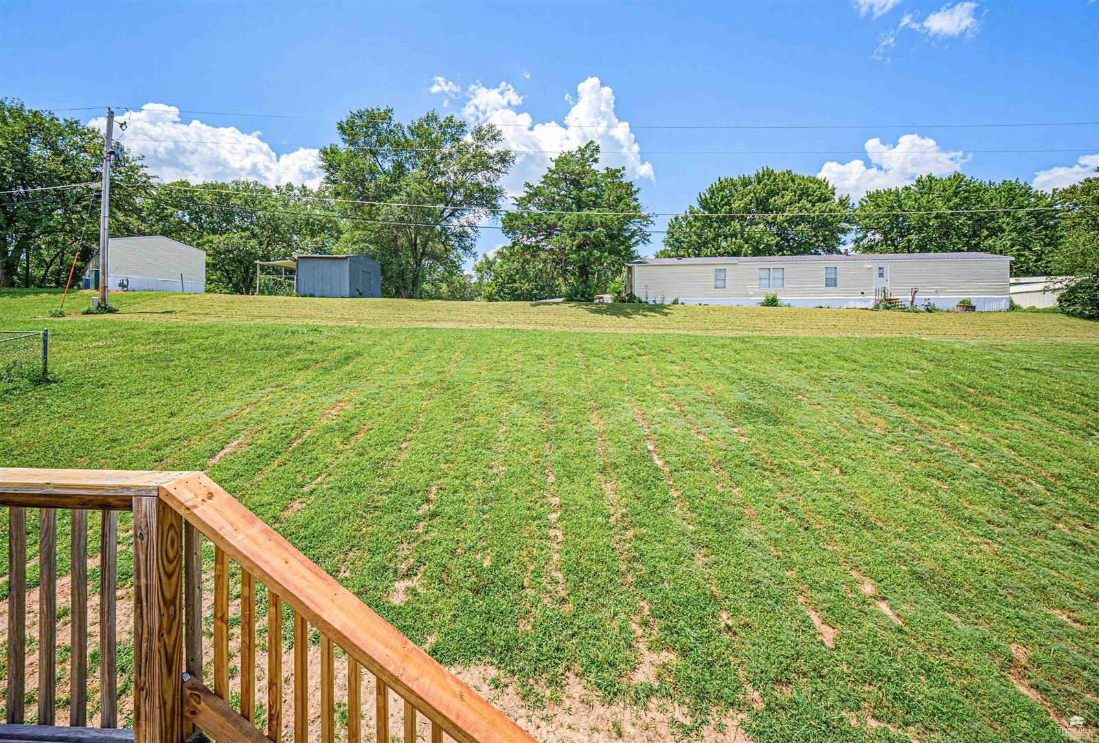 612 Jerry Drive, Grandview Plaza, KS 66441