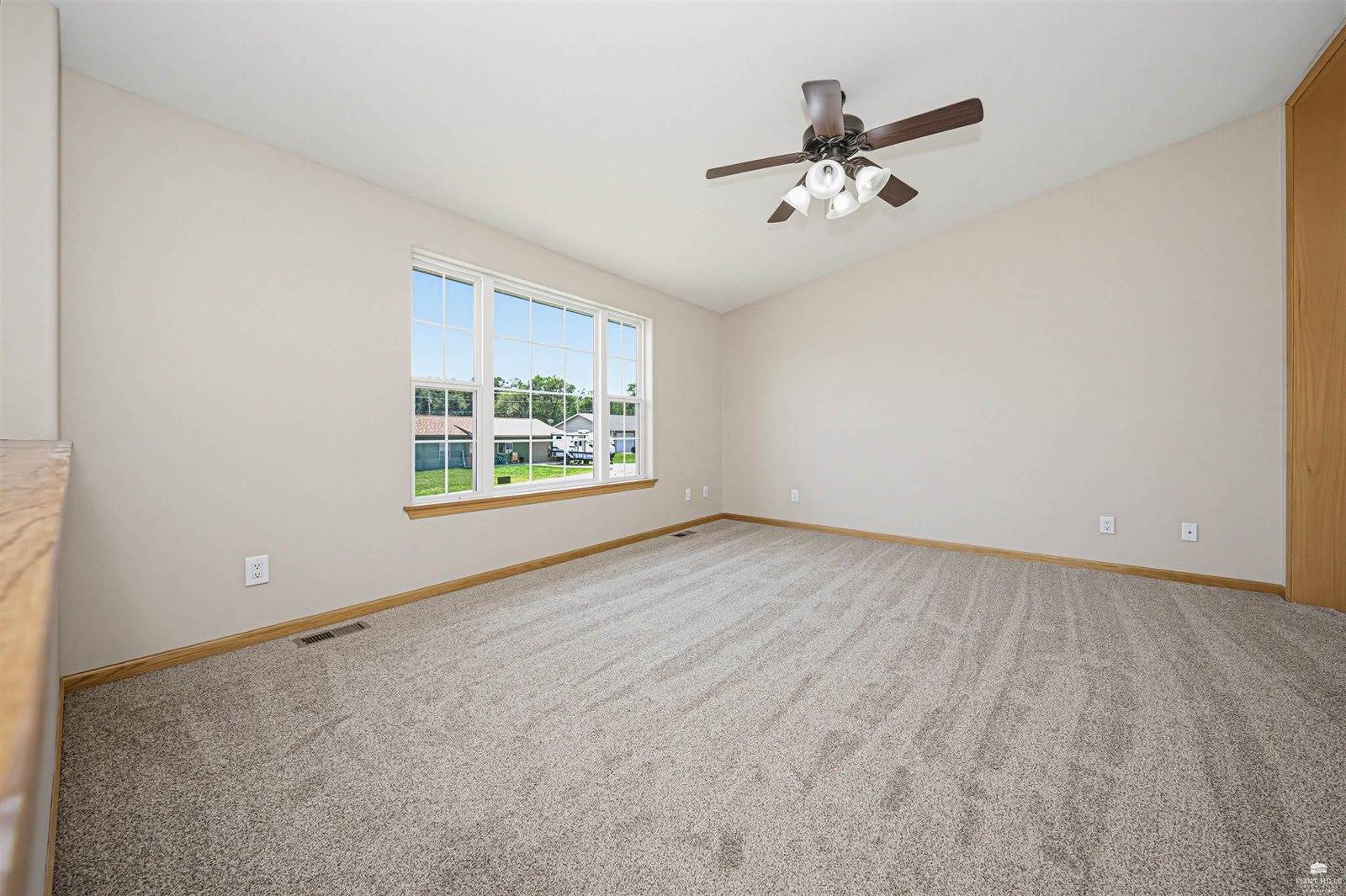 612 Jerry Drive, Grandview Plaza, KS 66441