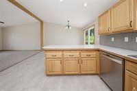 612 Jerry Drive, Grandview Plaza, KS 66441