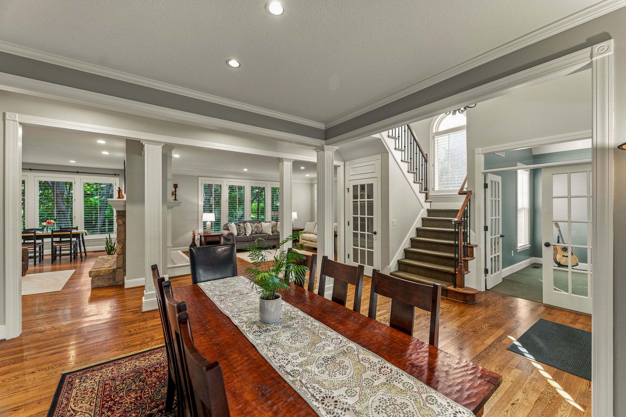 13212 Fontana St, Leawood, KS 66209