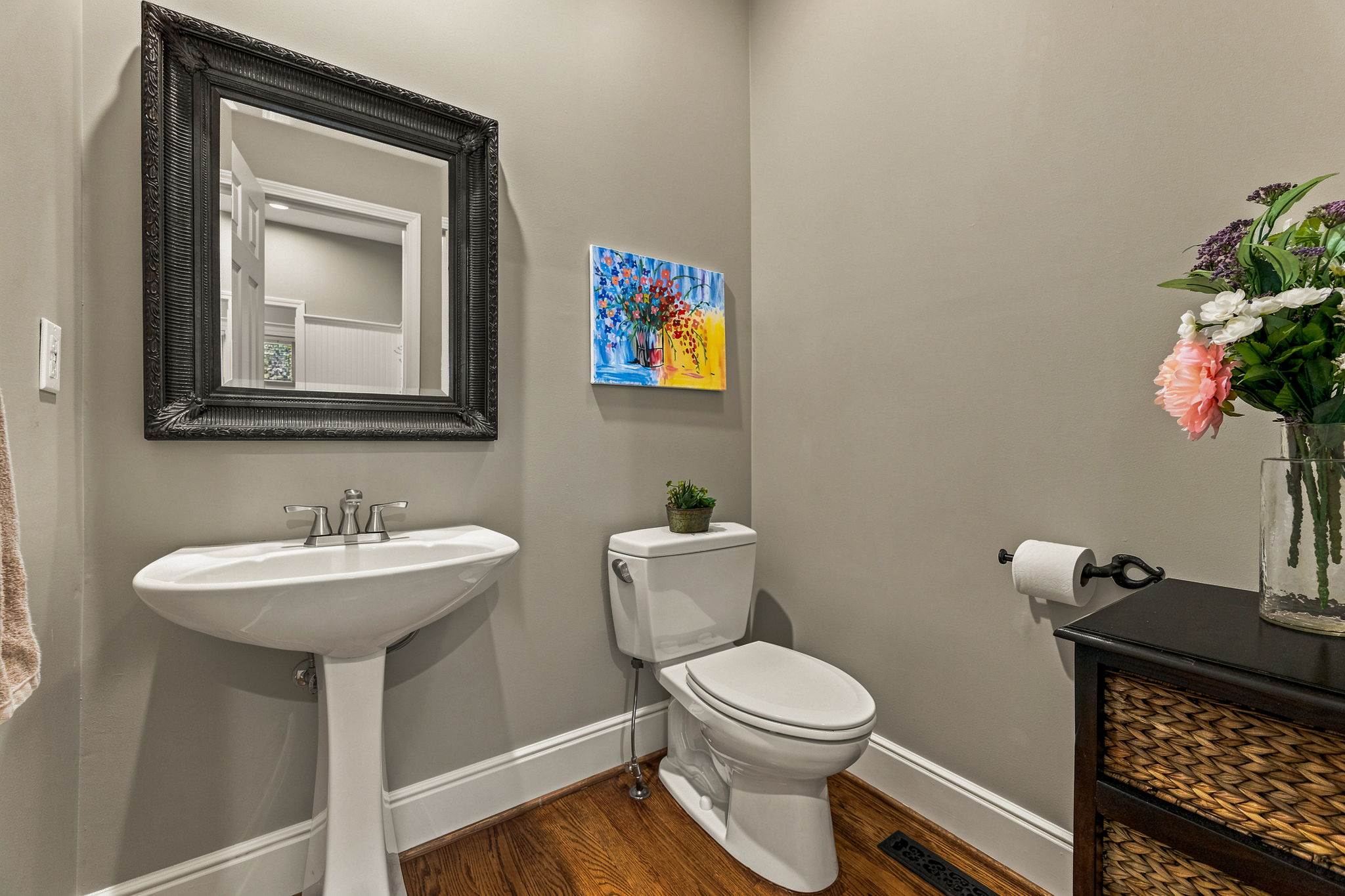 13212 Fontana St, Leawood, KS 66209