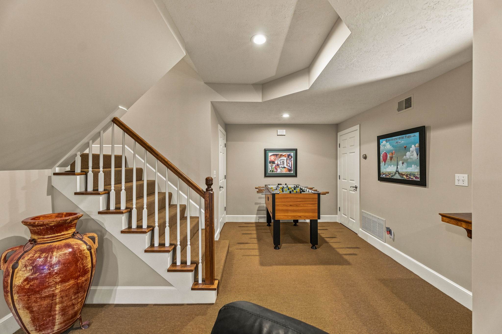 13212 Fontana St, Leawood, KS 66209