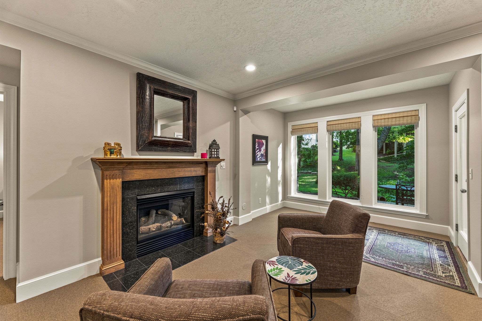 13212 Fontana St, Leawood, KS 66209
