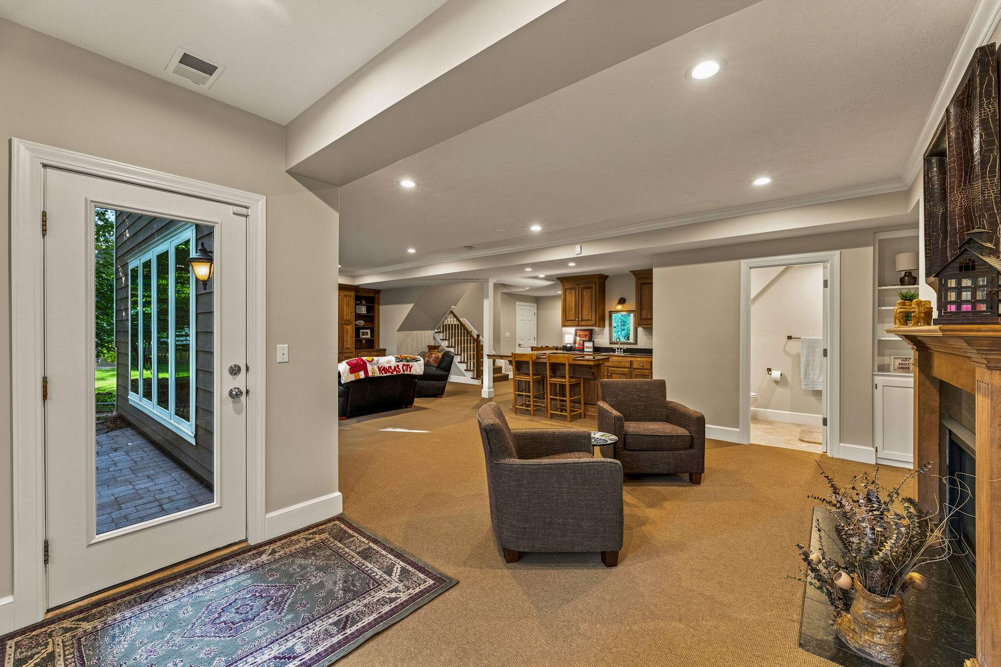 13212 Fontana St, Leawood, KS 66209