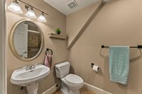 13212 Fontana St, Leawood, KS 66209