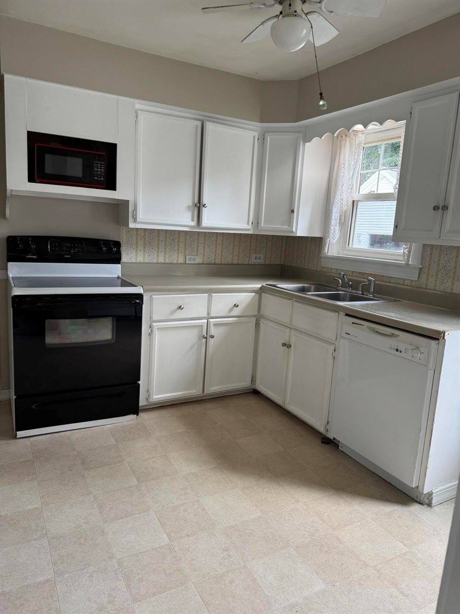 76 Vernon Street, Bangor, ME 04401