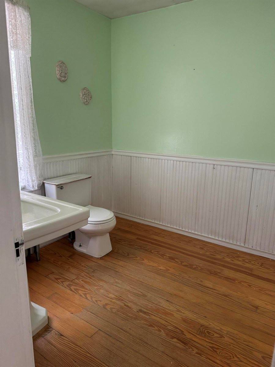 76 Vernon Street, Bangor, ME 04401