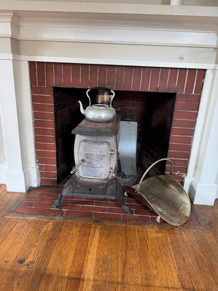 76 Vernon Street, Bangor, ME 04401