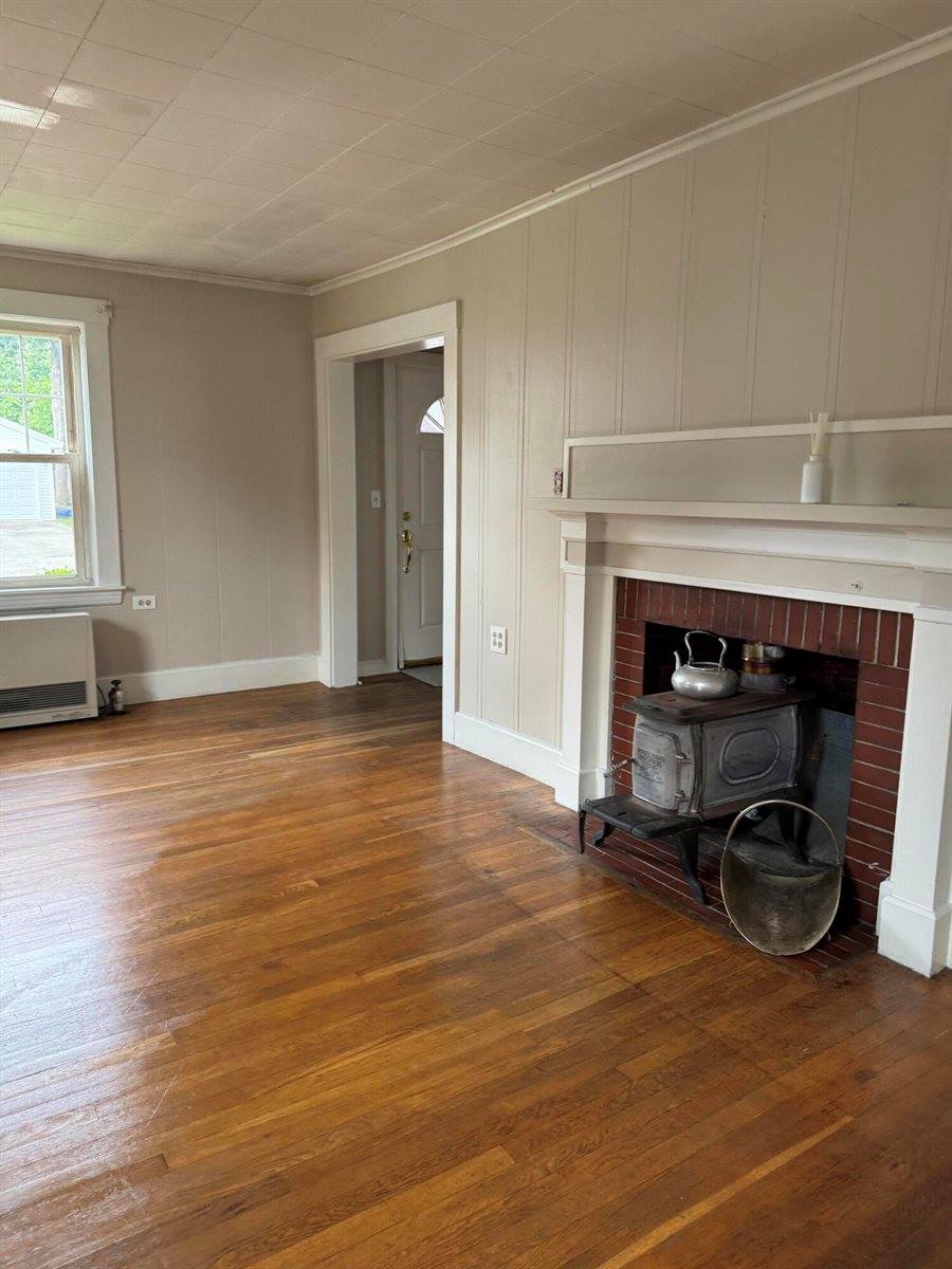 76 Vernon Street, Bangor, ME 04401