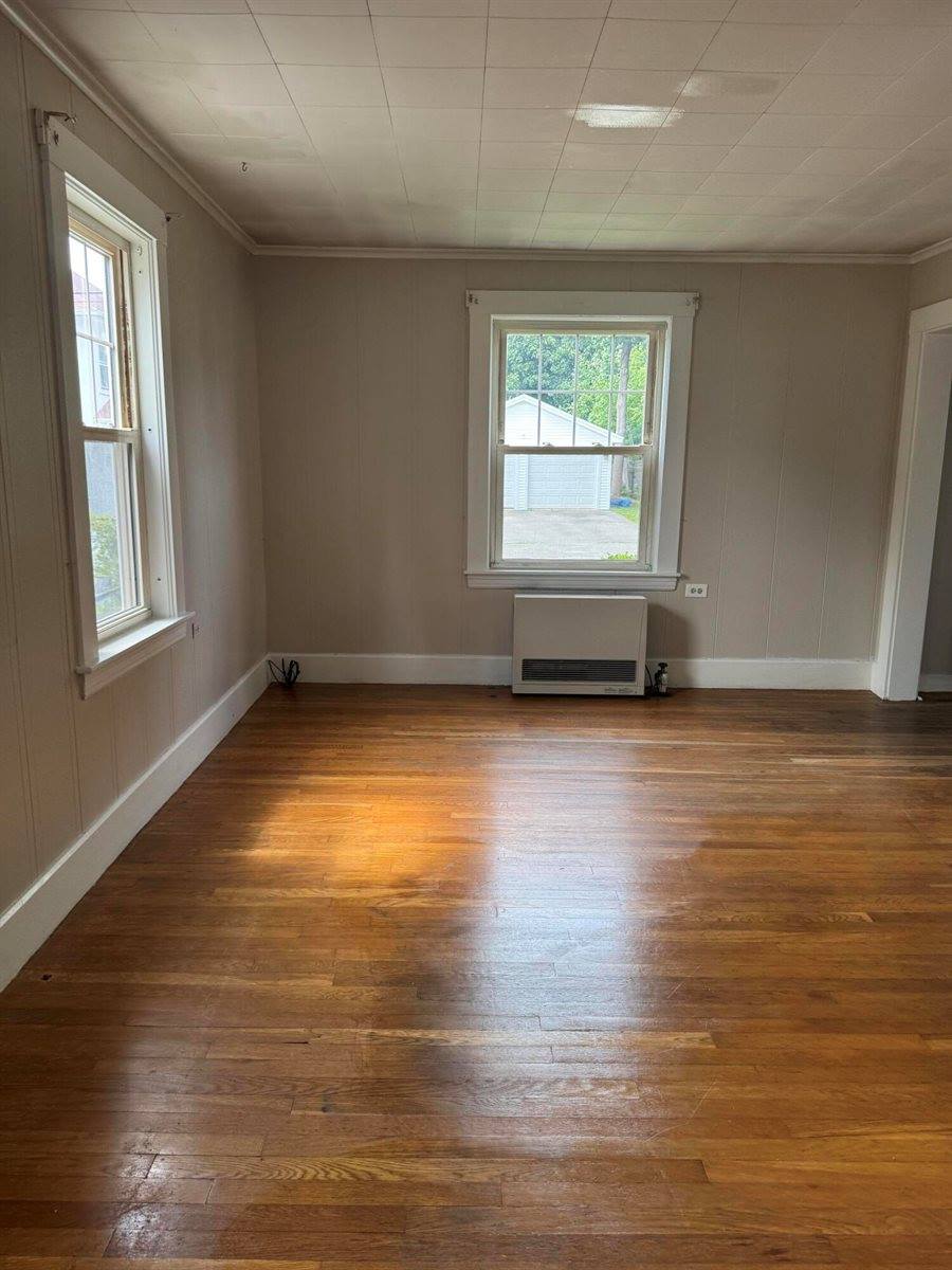 76 Vernon Street, Bangor, ME 04401