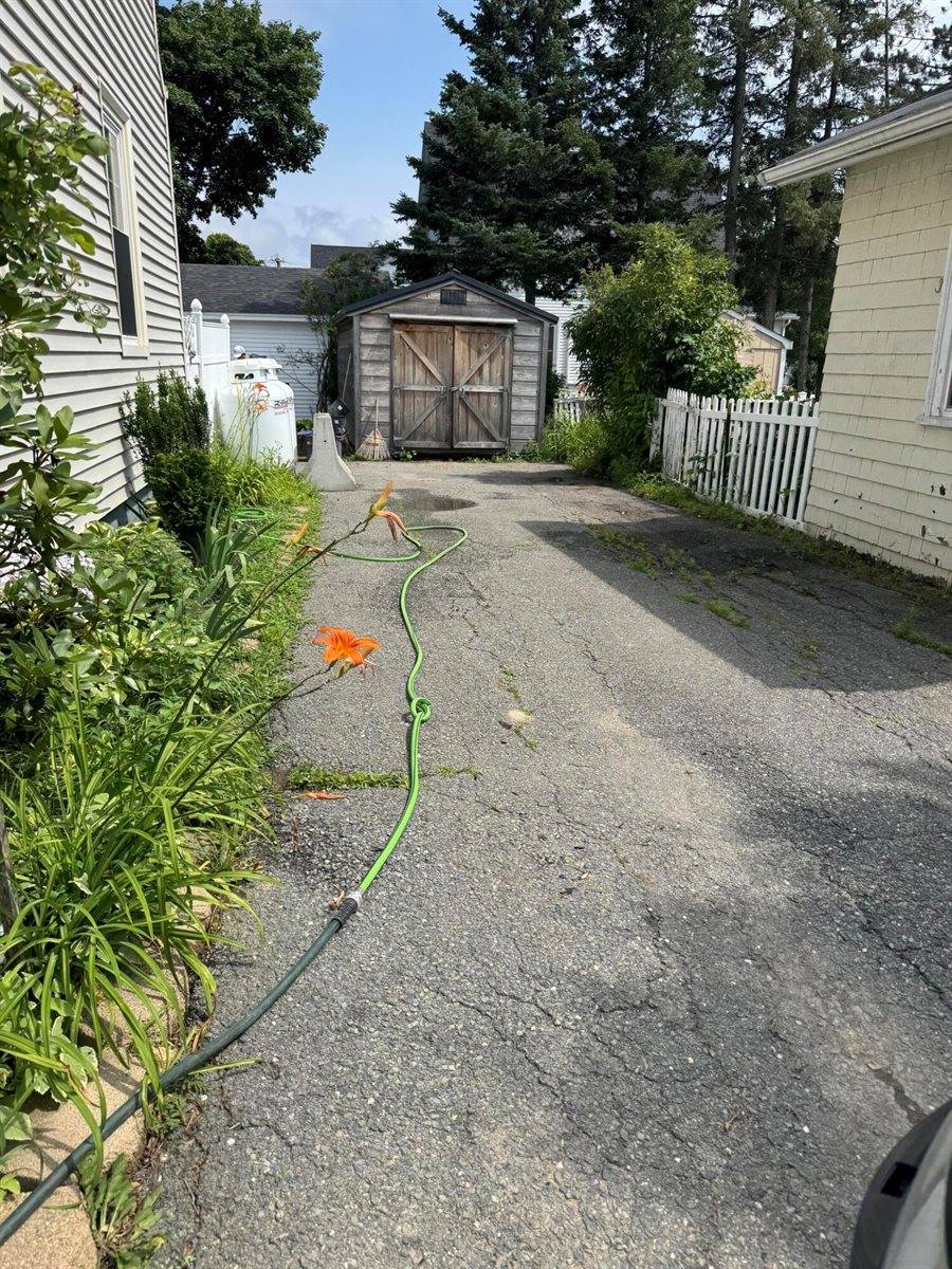 76 Vernon Street, Bangor, ME 04401