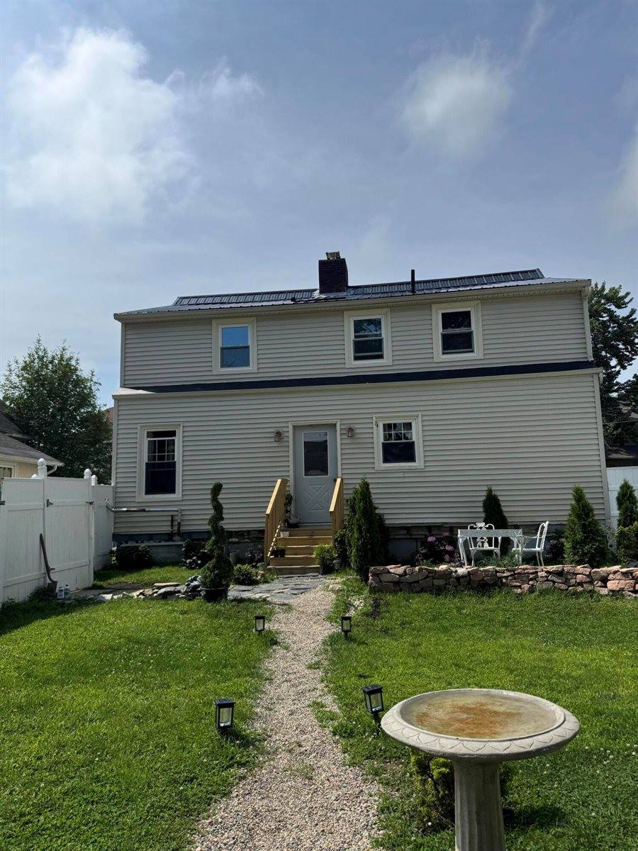 76 Vernon Street, Bangor, ME 04401
