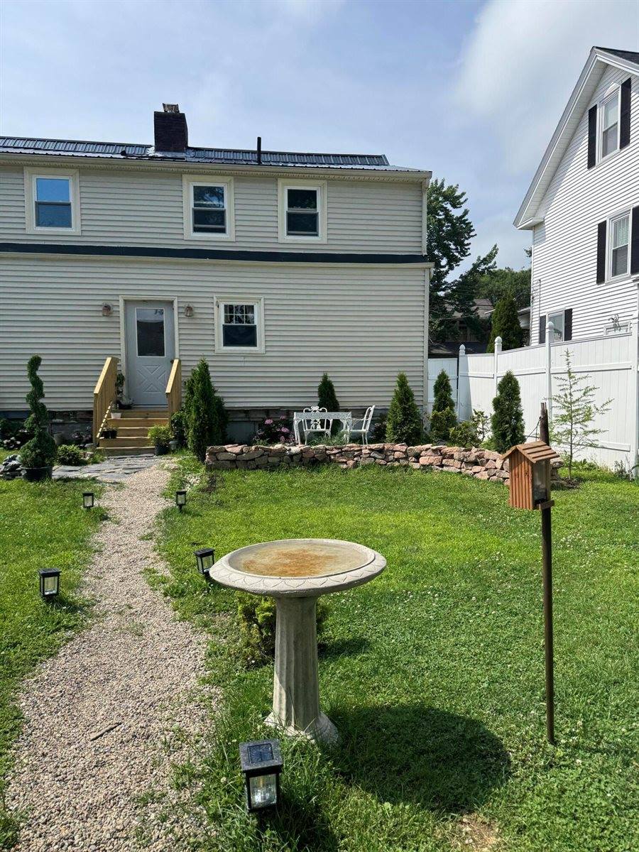 76 Vernon Street, Bangor, ME 04401