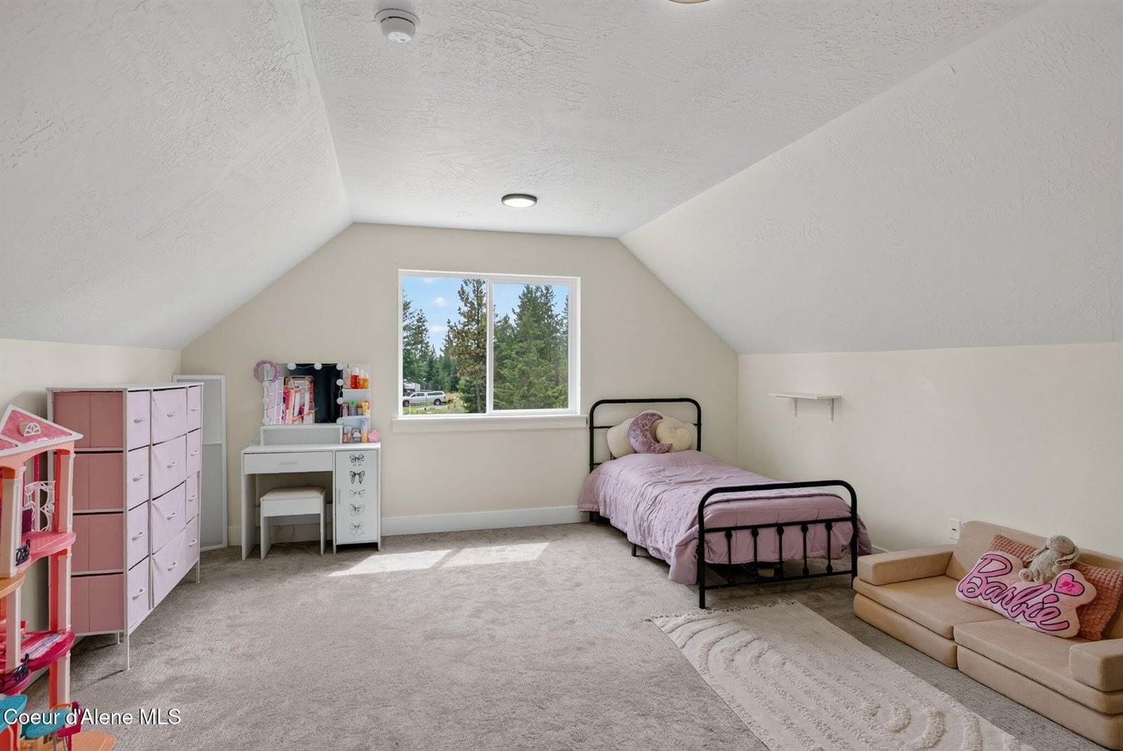 871 Kenai, Athol, ID 83801