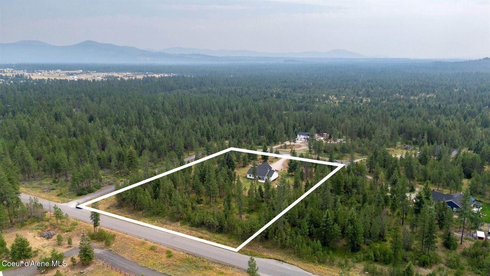 871 Kenai, Athol, ID 83801