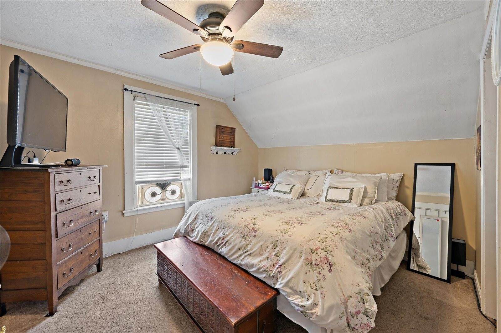 340 Grove Street, Bangor, ME 04401