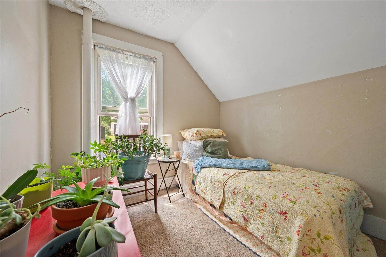 340 Grove Street, Bangor, ME 04401