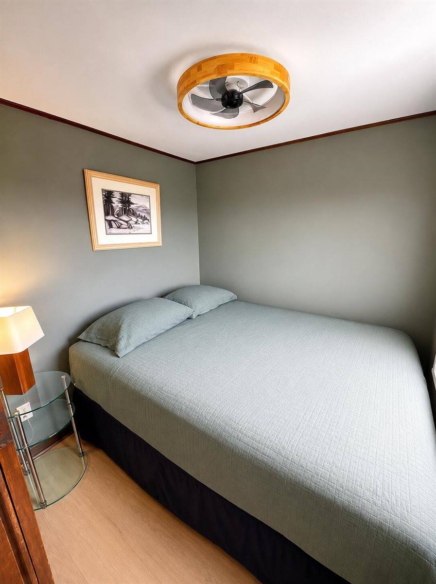412 Minturn Road, Swans Island, ME 04685