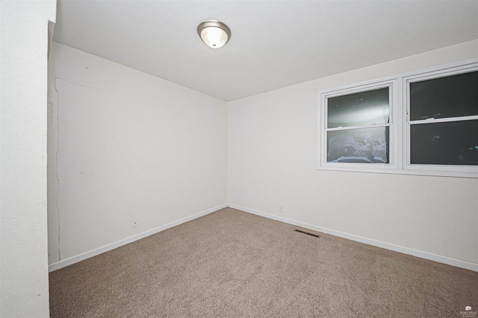 933 West 9th Street, Junction City, KS 66441