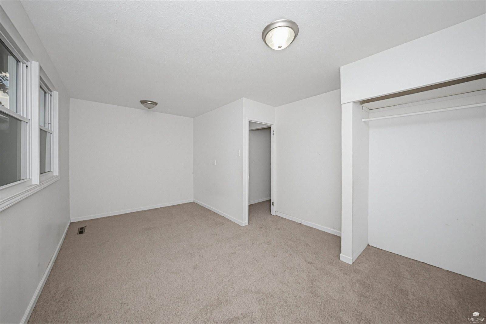 933 West 9th Street, Junction City, KS 66441