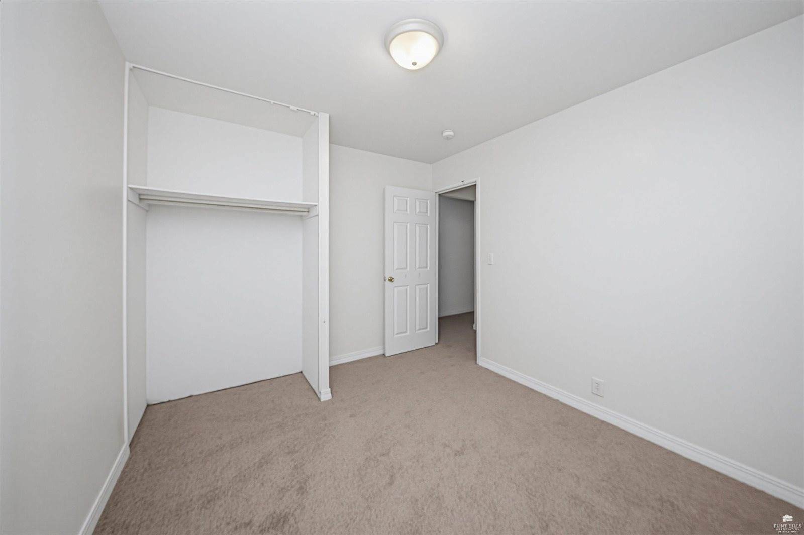 933 West 9th Street, Junction City, KS 66441