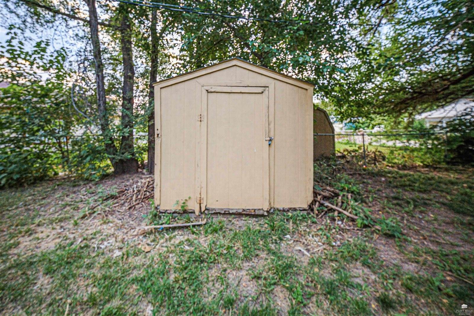 933 West 9th Street, Junction City, KS 66441