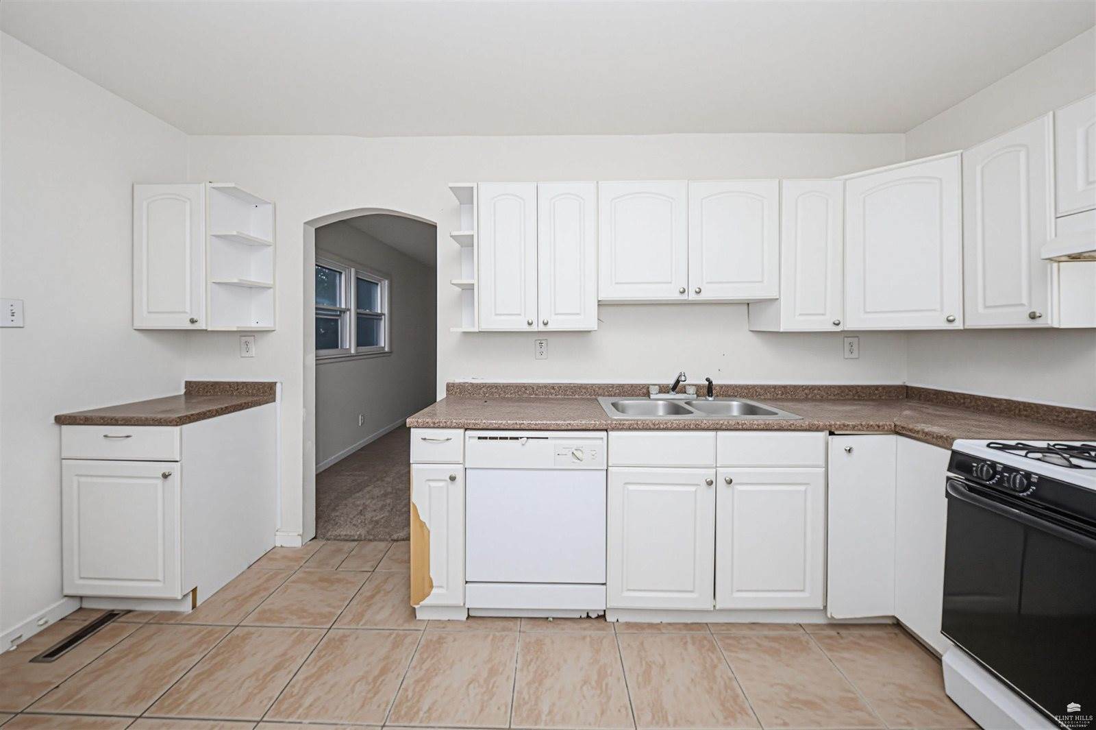 933 West 9th Street, Junction City, KS 66441