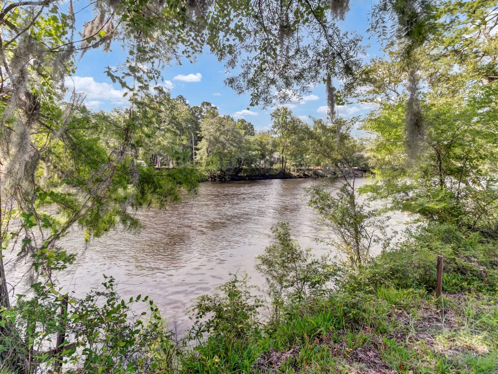 287 Happiness Lane, Ridgeville, SC 29472