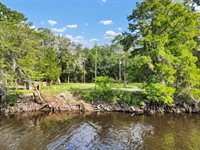 287 Happiness Lane, Ridgeville, SC 29472