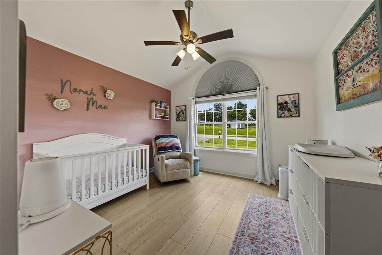 413 Crossfield Way, Bowling Green, KY 42104