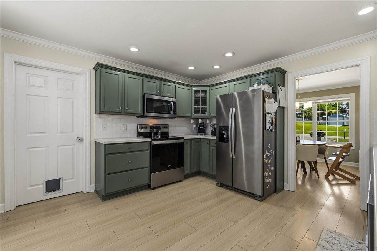 413 Crossfield Way, Bowling Green, KY 42104