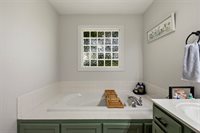 413 Crossfield Way, Bowling Green, KY 42104