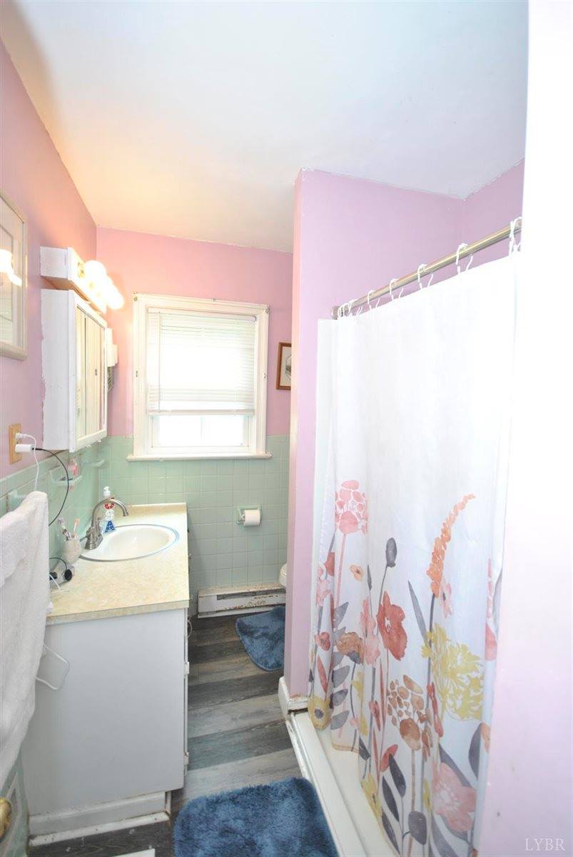133 Reichard Drive, Madison Heights, VA 24572