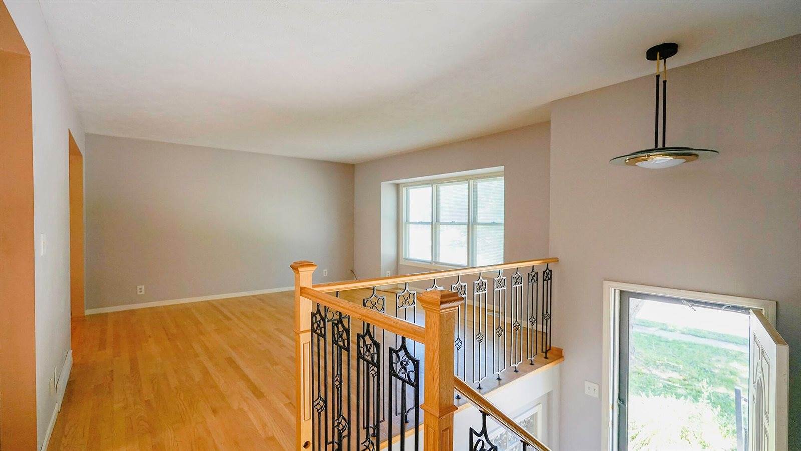 13106 South 24TH Street, Bellevue, NE 68123