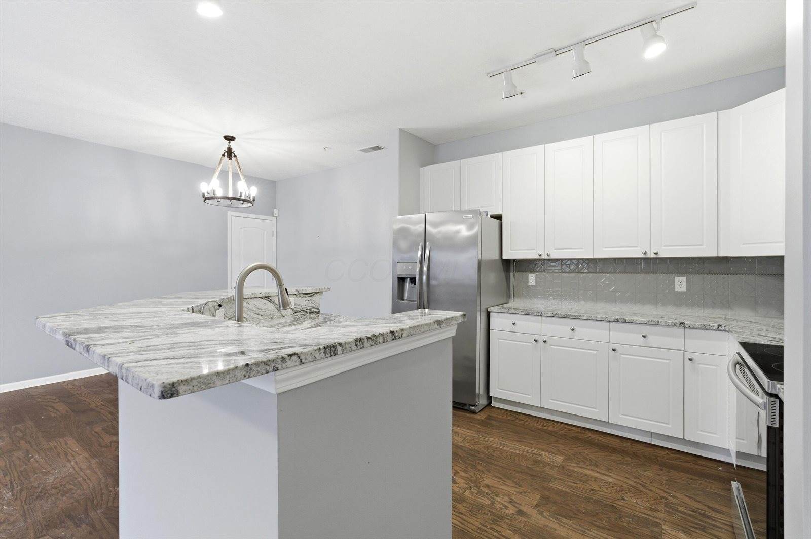 7728 South Essex Gate Drive, Dublin, OH 43016