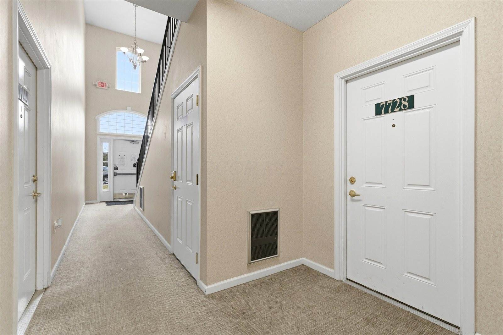 7728 South Essex Gate Drive, Dublin, OH 43016